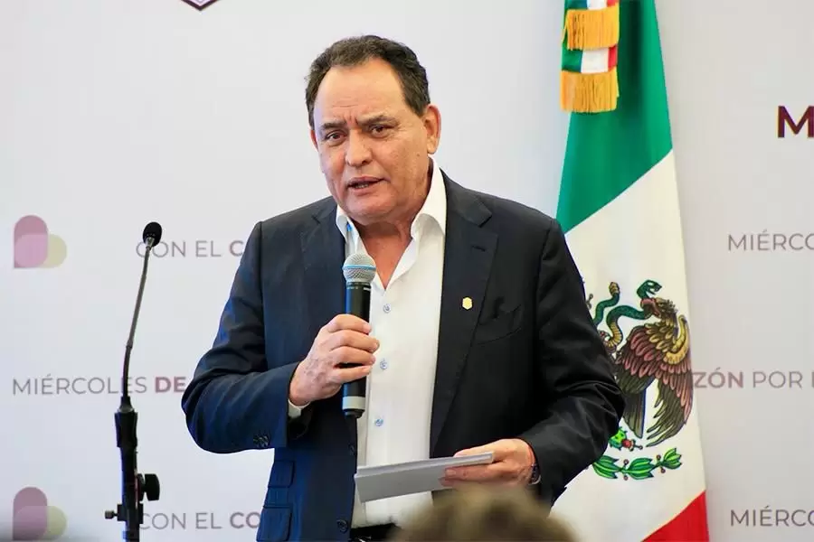 Atienden caso de intoxicaci�n en escuelas