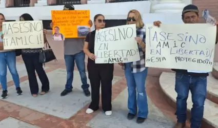 Manifestaci�n de familiares de motociclista atropellado en San Carlos