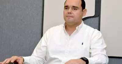 Eduardo Alejo Acu�a Padilla, secretario del Ayuntamiento.