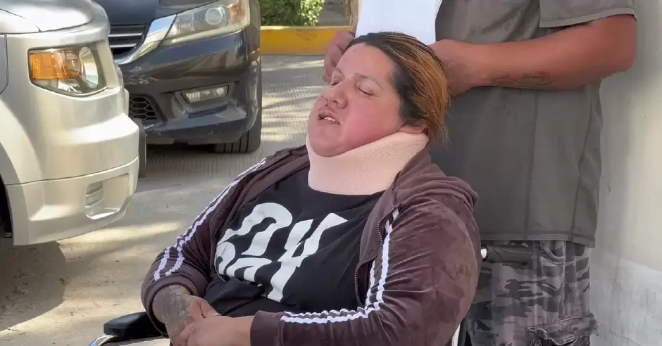 Afectada por la ca�da de una estructura met�lica