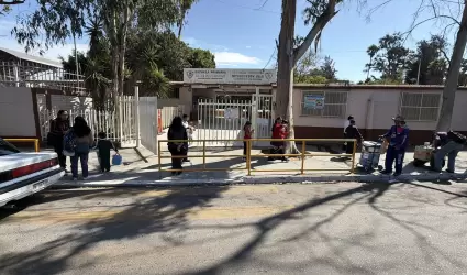 Suspensi�n de clases en BC por brote del virus coxsackie