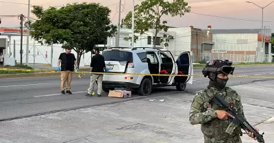 Balacera entre GN y estatales en Culiac�n