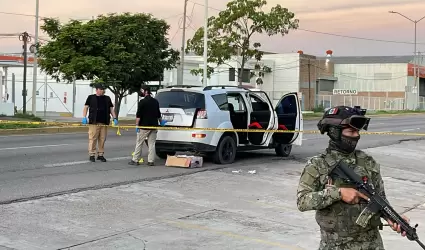 Balacera entre GN y estatales en Culiac�n