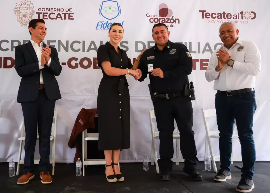 Concreta gobierno de Marina del Pilar acceso a servicios m�dicos de Issstecali para polic�as de Tecate