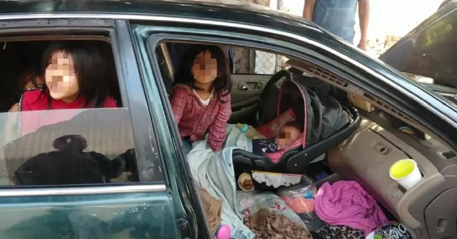 Ni�os trabajan en la calle