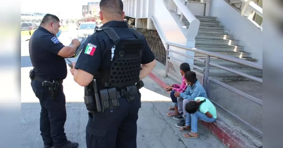 Ni�os trabajan en la calle