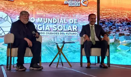 Participaci�n de Steve Wozniak en el Cuarto Foro Mundial de Energ�a Solar 2025.