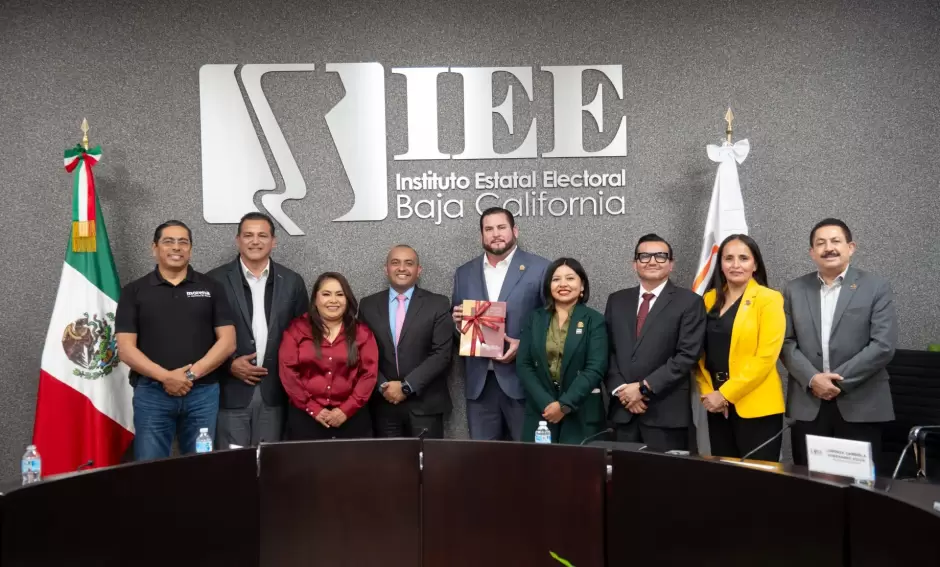 Entrega Ismael Burgue�o Ruiz Primer Informe de Labores