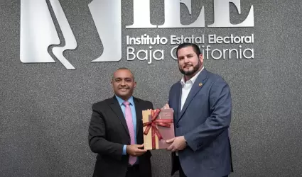 Entrega Ismael Burgue�o Ruiz Primer Informe de Labores