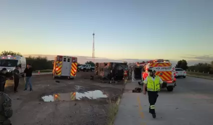 Volcamiento de autob�s en carretera Guaymas-Hermosillo