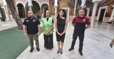 Funcionarios del Gobierno de Sonora informan sobre accidente de autob�s