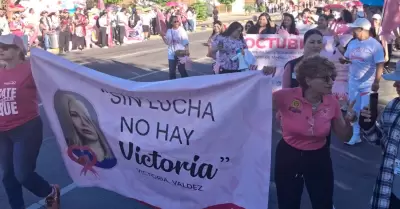 Caminata de prevenci�n contra el c�ncer de mama