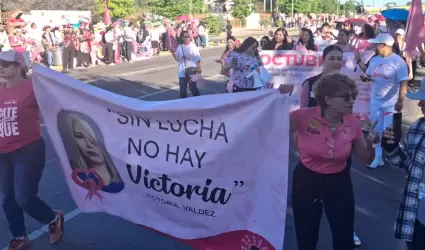 Caminata de prevenci�n contra el c�ncer de mama