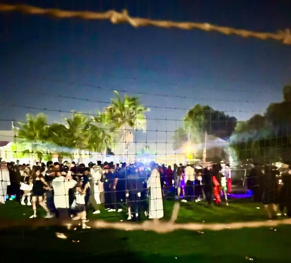 Fiesta clandestina con menores de edad