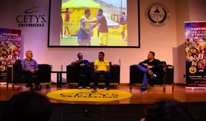 Ofrece Salvador Caba�as charla con estudiantes de preparatoria CETYS