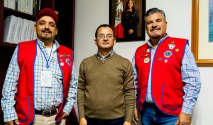Oficial mayor, Eleazar L�pez Quihuis, sostuvo una reuni�n con Ra�l C�rdova Villa