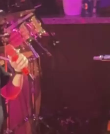 Juli�n �lvarez, Christian Nodal, �ngela Aguilar