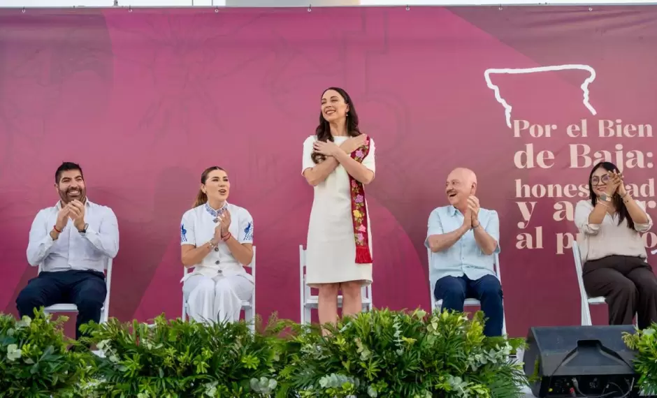 Presenta Julieta Ram�rez su primer informe