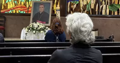 Comunidad cat�lica se une en oraci�n por el eterno descanso de su pastor, el Arz