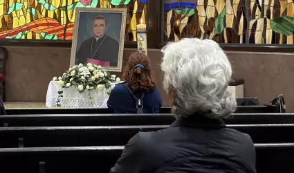 Comunidad cat�lica se une en oraci�n por el eterno descanso de su pastor, el Arz