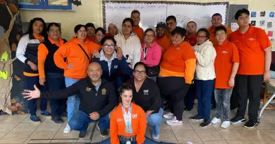 Felicita Claudia Agat�n a Ana Fernanda Villela Collins por su talento en gimnasi