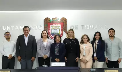 Comparecen titulares de Educaci�n P�blica Municipal y Secretar�a de las Mujeres