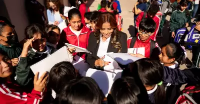 Claudia Agat�n fortalece entre la ni�ez los patrimonios hist�ricos de Ensenada