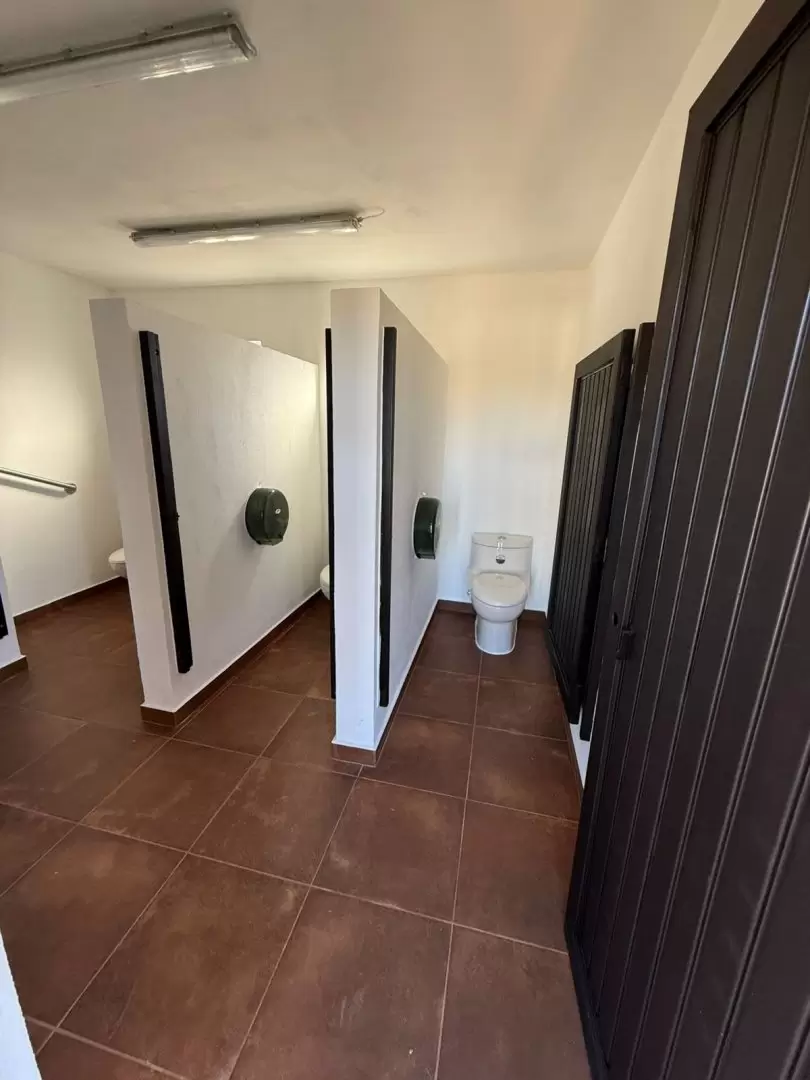 M�dulos sanitarios en el sitio arqueol�gico El Vallecito