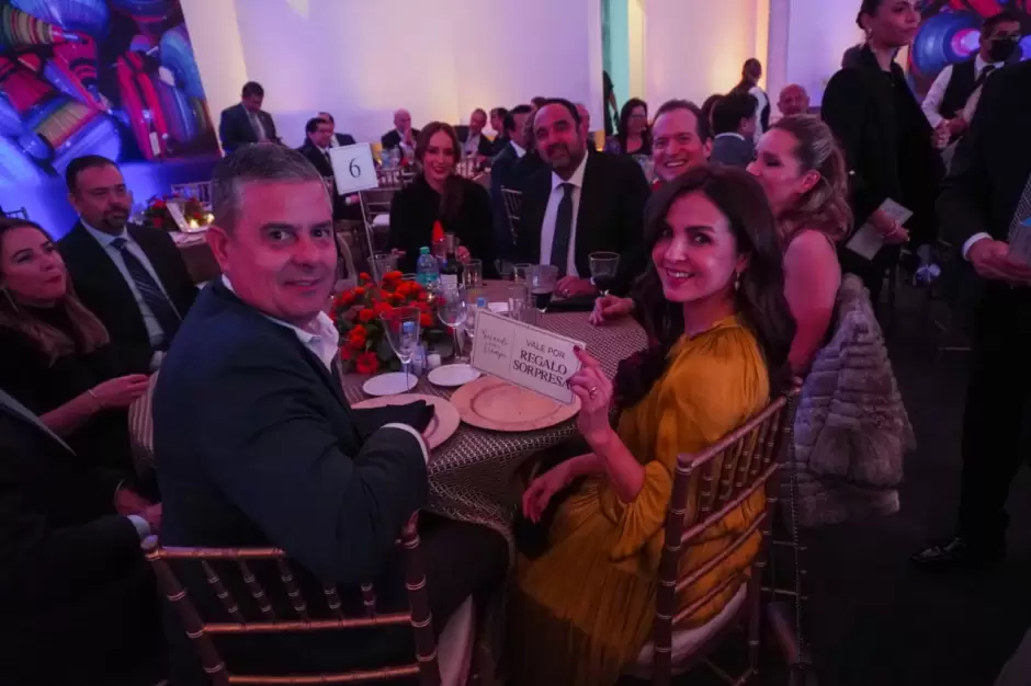 Cena "Girando por El Trompo" a favor de la ni�ez tijuanense