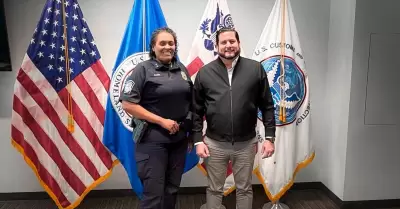 Directora del puerto de San Ysidro de CBP, Mariza Mar�n / Presidente municipal, 