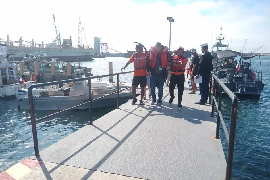 Marina realiza evacuaci�n m�dica de tripulante en embarcaci�n tur�stica en Ensenada