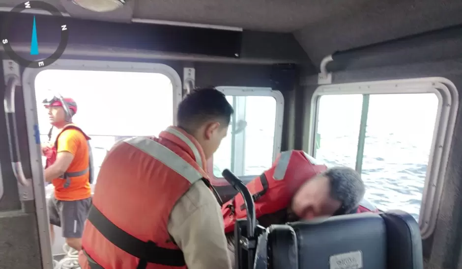 Marina realiza evacuaci�n m�dica de tripulante en embarcaci�n tur�stica en Ensenada