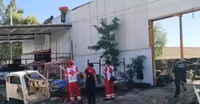 Trabajador sufre fuerte descarga el�ctrica