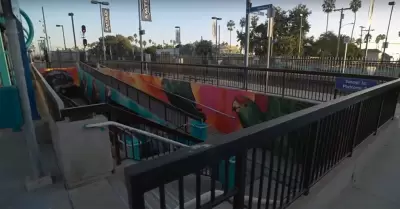 Mural en t�nel peatonal del Centro de Tr�nsito de Oceanside