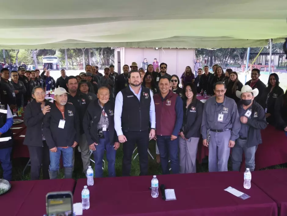 Recorre Ismael Burgue�o Ruiz el Parque Morelos