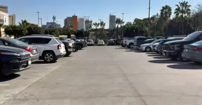 Estacionamiento de Plaza R�o