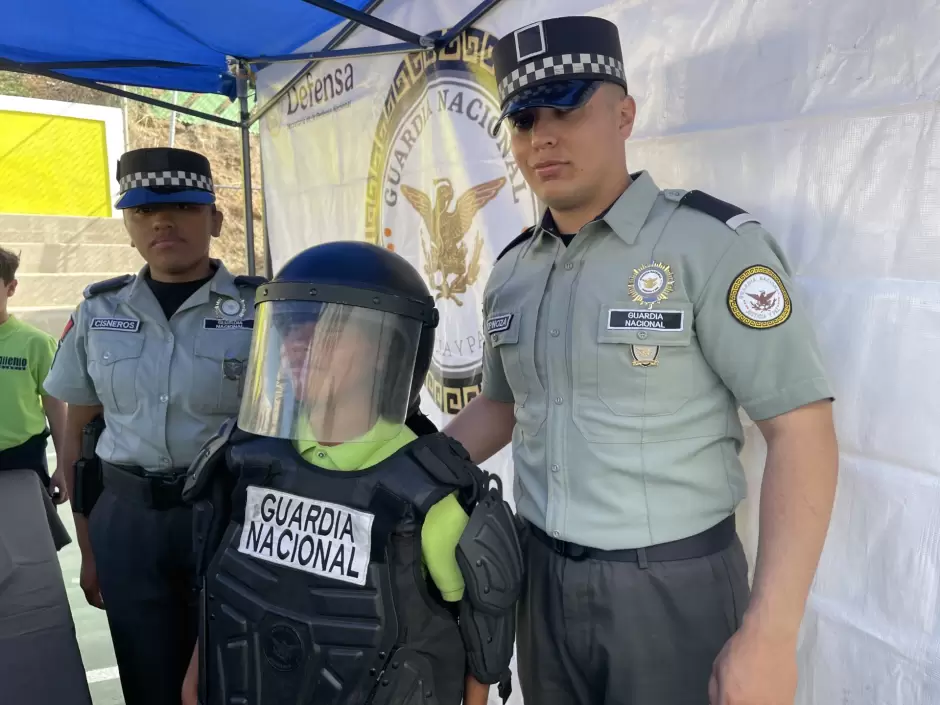 Guardia Nacional exhorta a los j�venes de Baja California a denunciar al 088 el robo de identidad