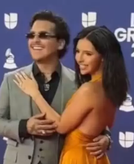 Christian Nodal, �ngela Aguilar