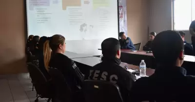 Capacitan a la Fuerza Estatal de Baja California para atenci�n inclusiva a perso
