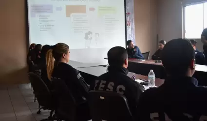 Capacitan a la Fuerza Estatal de Baja California para atenci�n inclusiva a perso