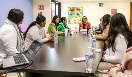 Fortalece CEJUM perspectiva de g�nero de estudiantes de Derecho de UABC