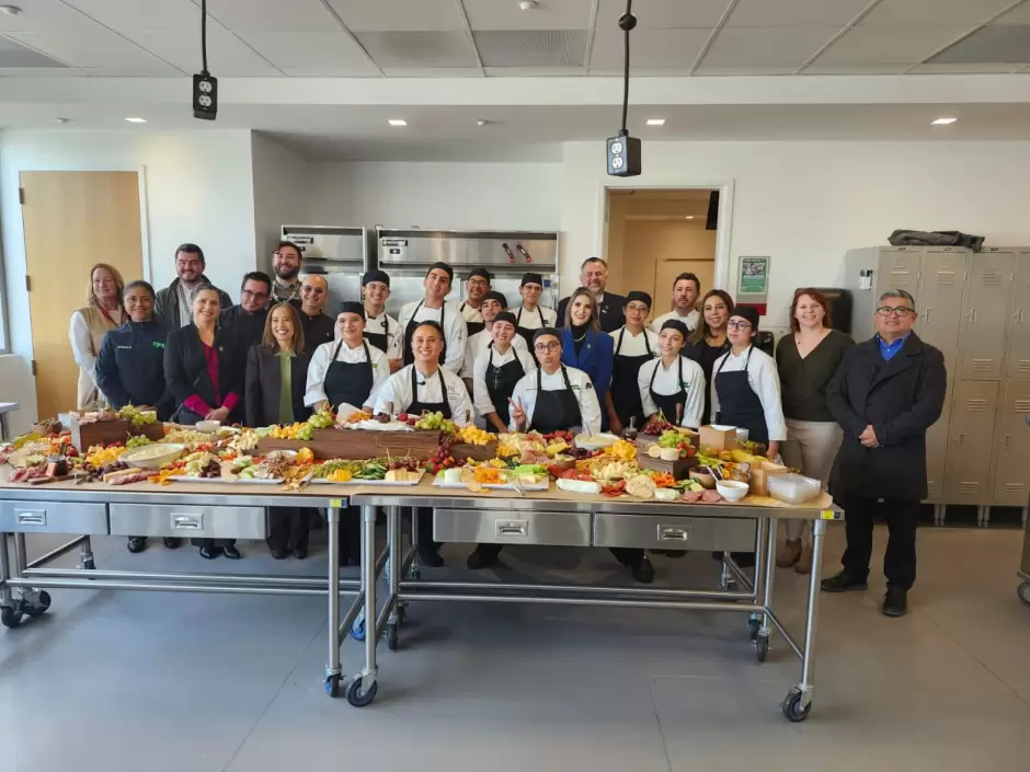 Agenda de cooperaci�n binacional con Southwestern College