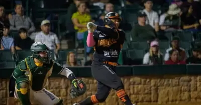 Naranjeros de Hermosillo sufre derrota ante Ca�eros