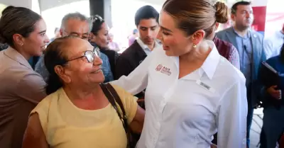 Fortalecen apoyo a emprendimientos de mujeres, personas mayores de 50 a�os y neg