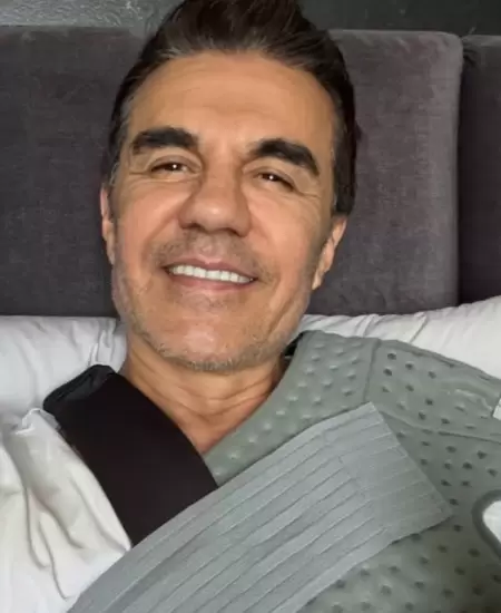 Adri�n Uribe