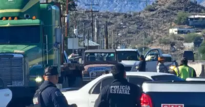 Manifestaci�n de transportistas y productores en Sonora
