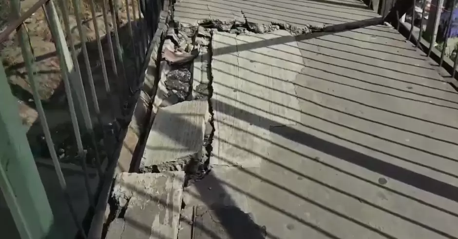Puente peatonal Margarito Salda�a