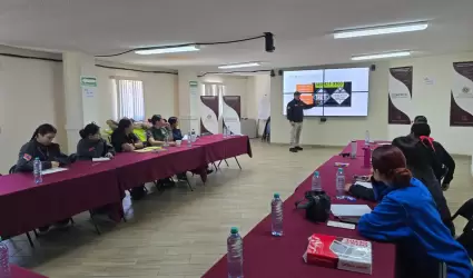 Capacitaci�n a bomberas sobre pacientes contaminados con materiales peligrosos