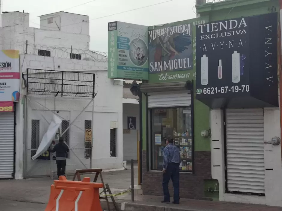 Tiendas aleda�as a Waldo's