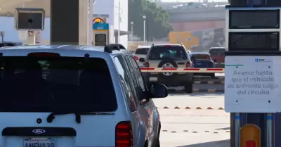 Compradores que cruzan de Estados Unidos a M�xico